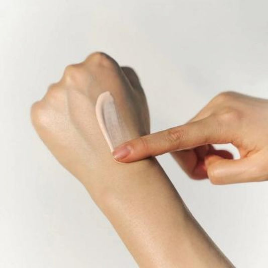 Protector Solar Centella Tone Brightening SPF 50+++ Skin1004