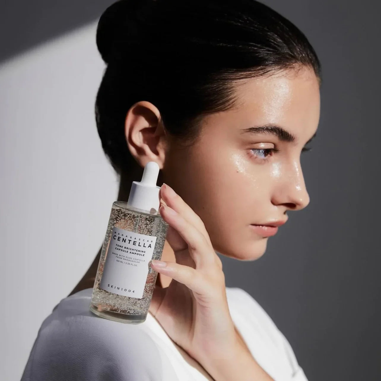 Serum Aclarador Tone Brightening Capsule Ampoule 50ml Skin1004