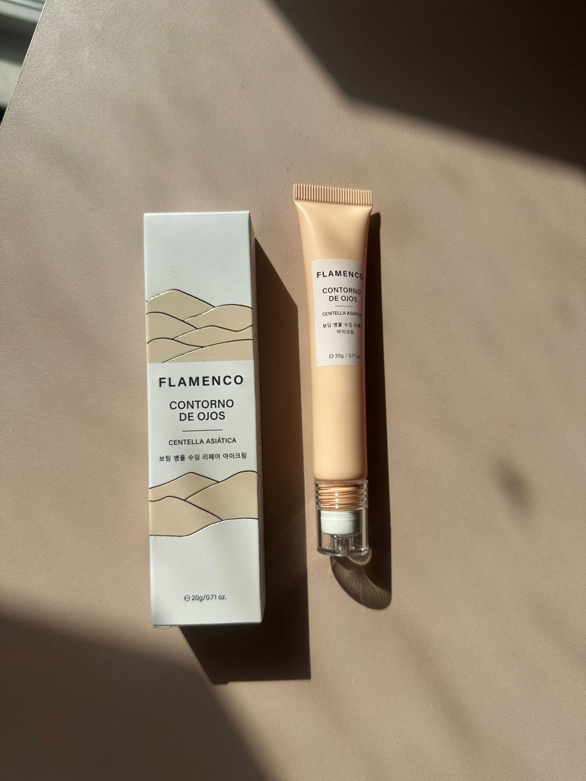 Contorno de Ojos Roll-on Centella Asiática Flamenco
