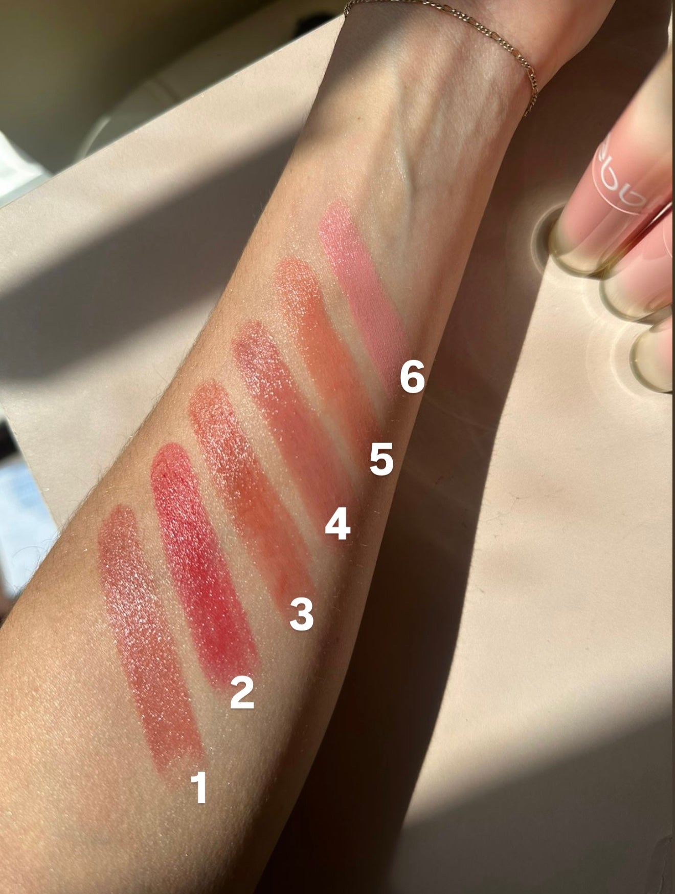 Labial en Barra Shiny Lüster Febble