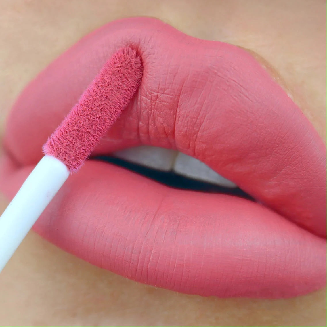Lip Set Seal The Deal THE LOW KEY Beauty Creations