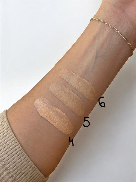 Base líquida USHAS – Foundation 16H Lasting Moisture