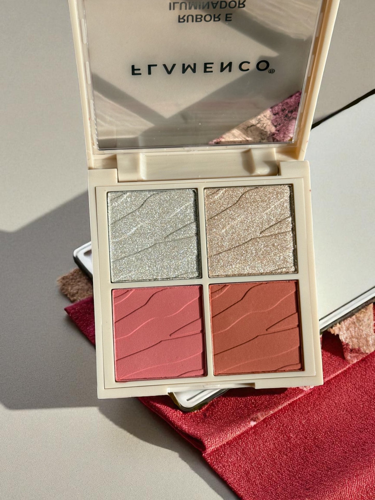 Kit de paleta de rubor e iluminador select Flamenco